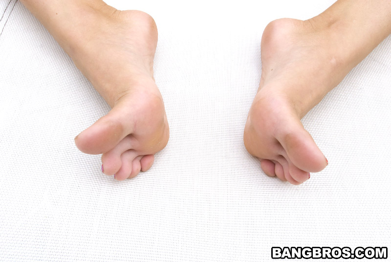 Feet lovers. Today on Magical Feet, we have - XXX Dessert - Picture 5