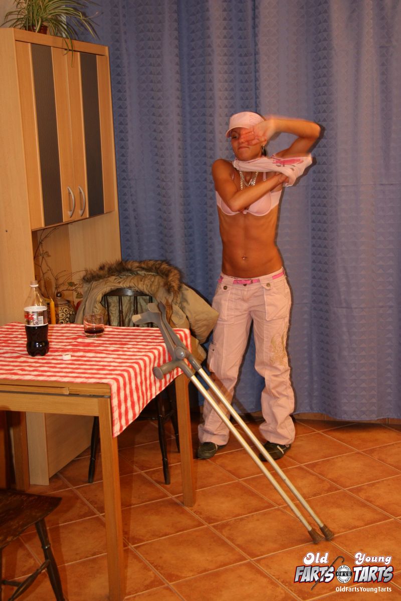 18 teen porn. Senior blows his sticky load  - XXX Dessert - Picture 5