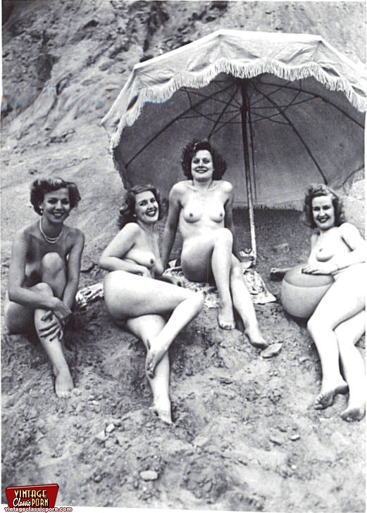 1940s Housewife Porn - Vintage classic porn. Sexy vintage ladies s - XXX Dessert ...