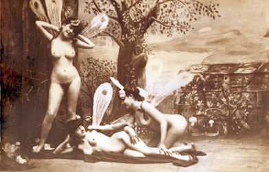 Very hairy pussy. Naked vintage retro girl  - XXX Dessert - Picture 9