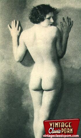 Hairy vagina. Burlesque ladies from the thi - XXX Dessert - Picture 6