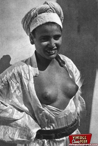 Hairy nude. Several outdoor vintage ladies  - XXX Dessert - Picture 11