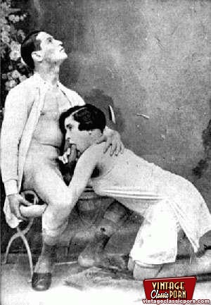 Perfect hairy pussy. Ladies from the thirti - XXX Dessert - Picture 3