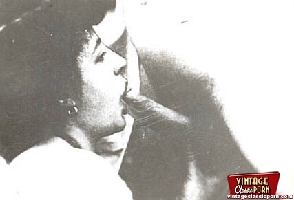 Perfect hairy pussy. Ladies from the thirti - XXX Dessert - Picture 9