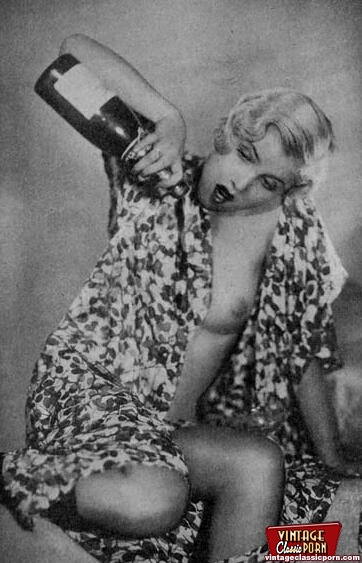 Retro porn classic. Vintage ladies performi - XXX Dessert - Picture 6