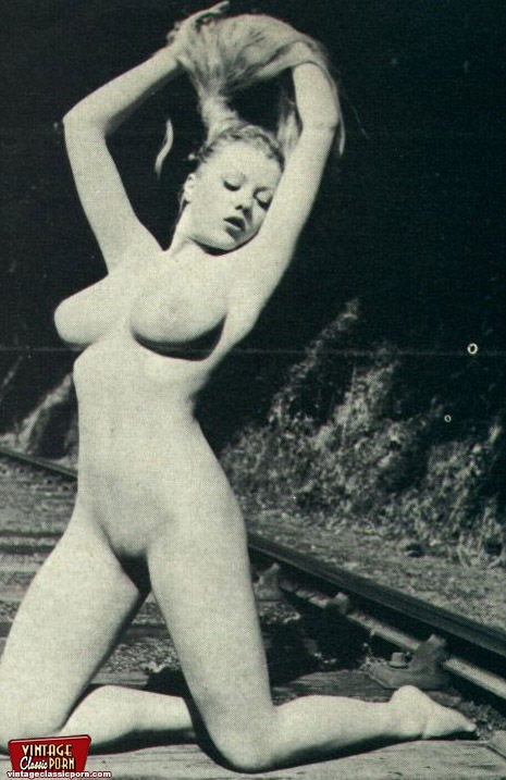 Classic pussy. Beautiful hot babes from the - XXX Dessert - Picture 3