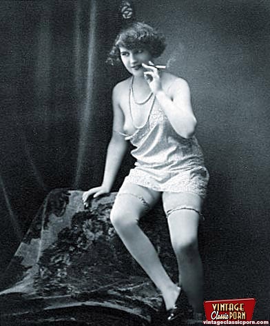 Retro xxx porn. Few very hot smoking vintag - XXX Dessert - Picture 4