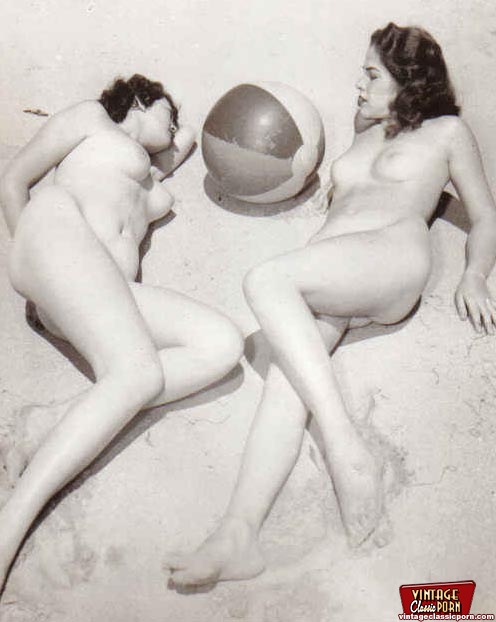 Hairy bush. Several sixties beach babes pos - XXX Dessert - Picture 11