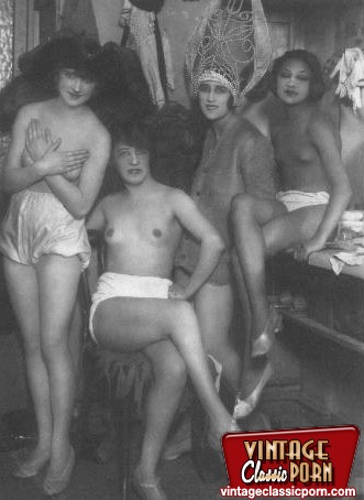 Vintage porn classic. Several ladies from t - XXX Dessert - Picture 12
