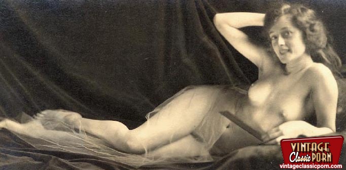 Hairypussy. Several stunning vintage girls  - XXX Dessert - Picture 8