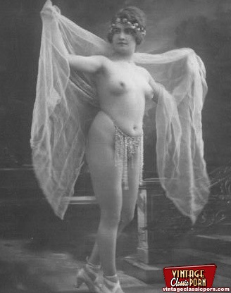 Classic xxx. Several vintage ladies showing - XXX Dessert - Picture 8