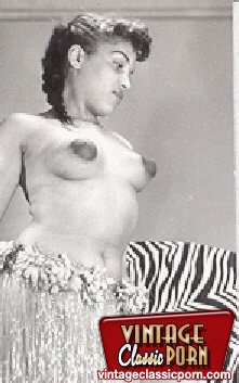 Hairy nude. Several fifties ladies showing  - XXX Dessert - Picture 6