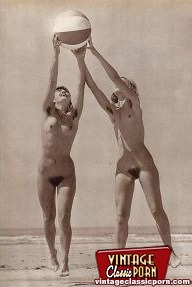 Hairy babes. Several nudists from the sixti - XXX Dessert - Picture 4