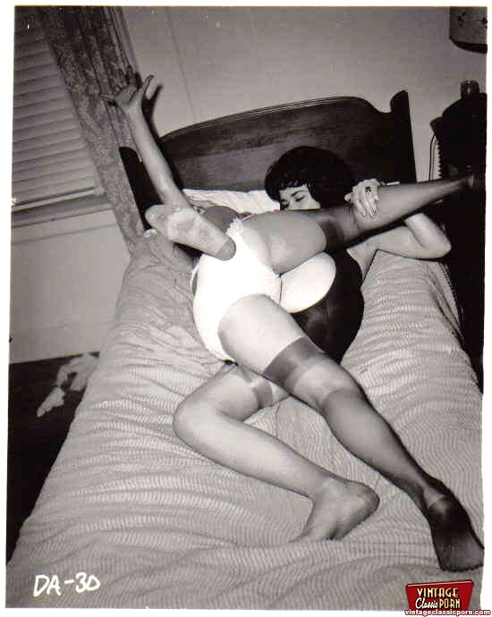Hairy beauty. Crazy and vintage lesbians wr - XXX Dessert - Picture 5