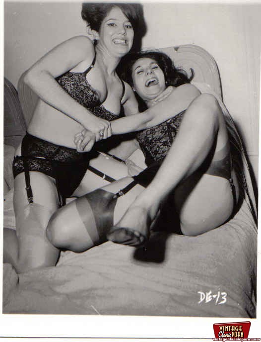 Hairy beauty. Crazy and vintage lesbians wr - XXX Dessert - Picture 9