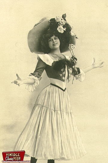 Natural hairy pussy. Several ladies from th - XXX Dessert - Picture 4