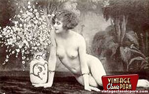 Horny hairy. Some vintage naked girls weari - XXX Dessert - Picture 2