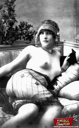 Porno hairy. Real vintage women with big ha - XXX Dessert - Picture 10