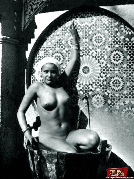 Classic porn. Several sexy vintage ladies s - XXX Dessert - Picture 9