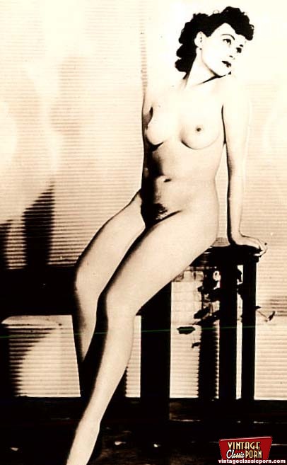 Classic porn. Several sexy vintage ladies s - XXX Dessert - Picture 12