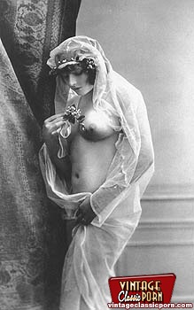 Hairy twat. Real naked vintage chicks weari - XXX Dessert - Picture 12