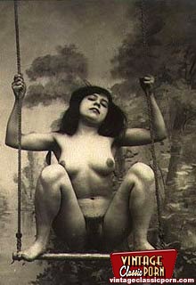 Vintage nude. Horny kinky vintage naked chi - XXX Dessert - Picture 5