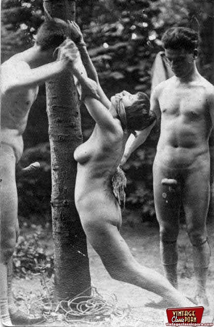 Vintage nude. Horny kinky vintage naked chi - XXX Dessert - Picture 7