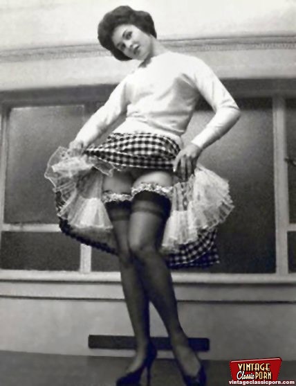 Classic xxx. Vintage chicks wear dark black - XXX Dessert - Picture 8