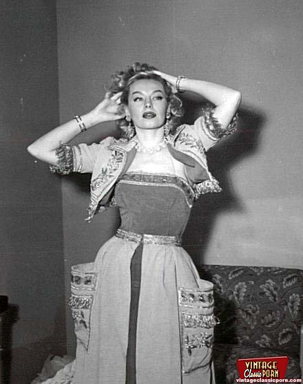 Vintage xxx. Sensual model from the fifties - XXX Dessert - Picture 6