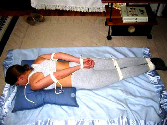 Bondage sex. Amateurs do bondage. - Unique Bondage - Pic 10
