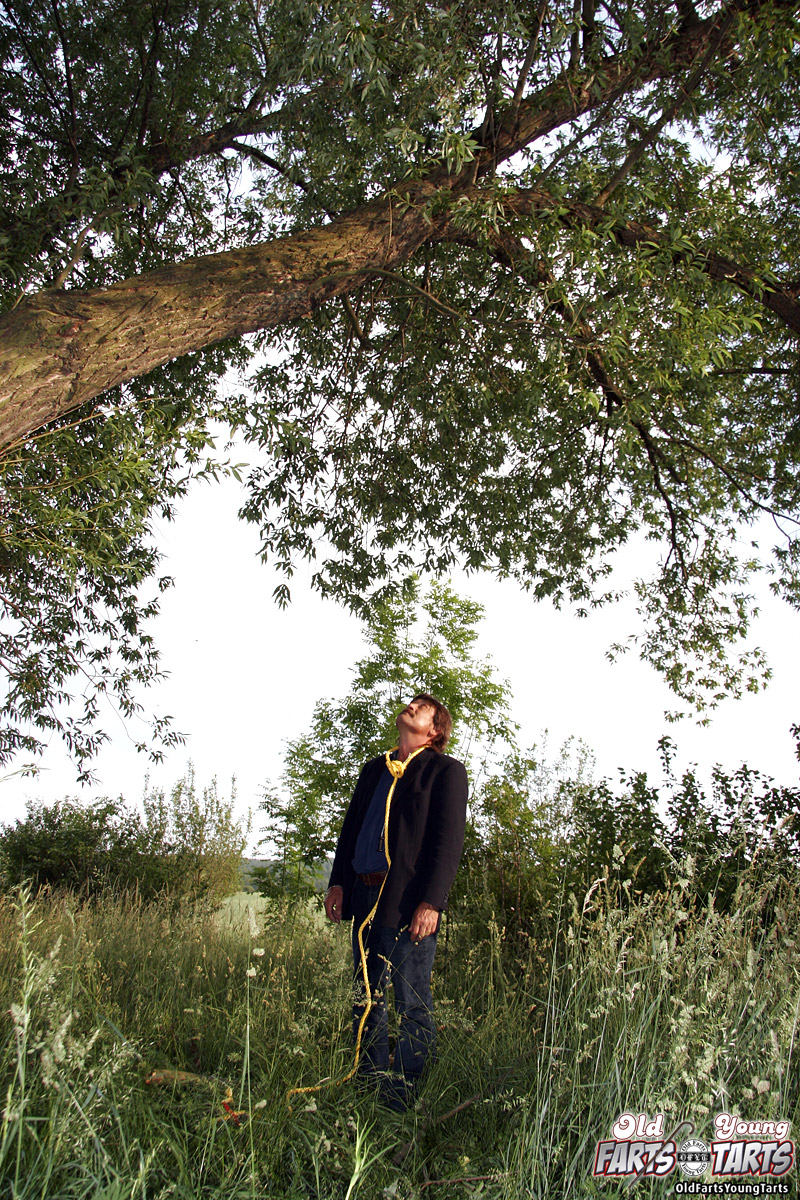 Old men fucking young girls. Old fart tries - XXX Dessert - Picture 1