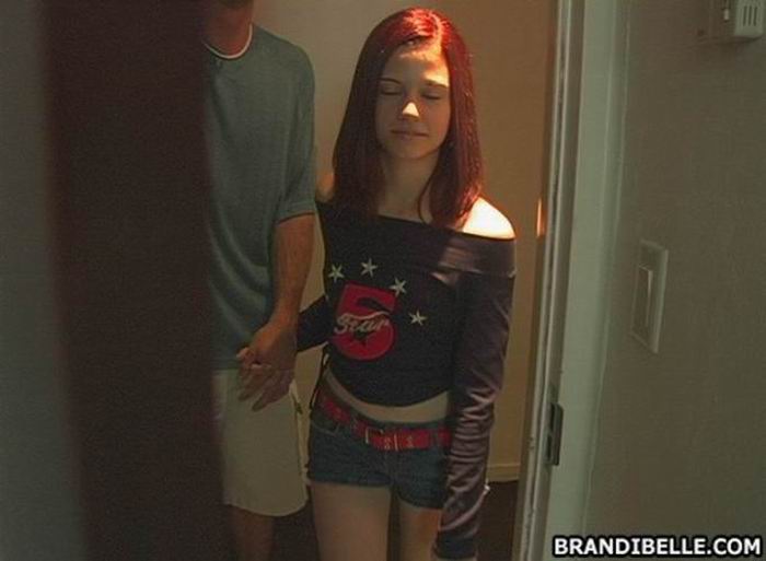 Young 18 teen girl. I dont understand what  - XXX Dessert - Picture 2