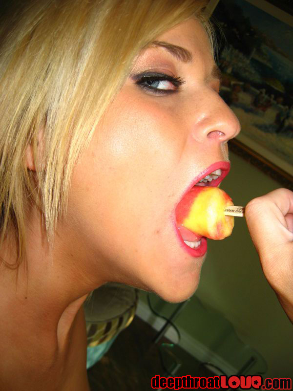 Brutal deepthroat. Hot blonde Mckenzie show - XXX Dessert - Picture 4