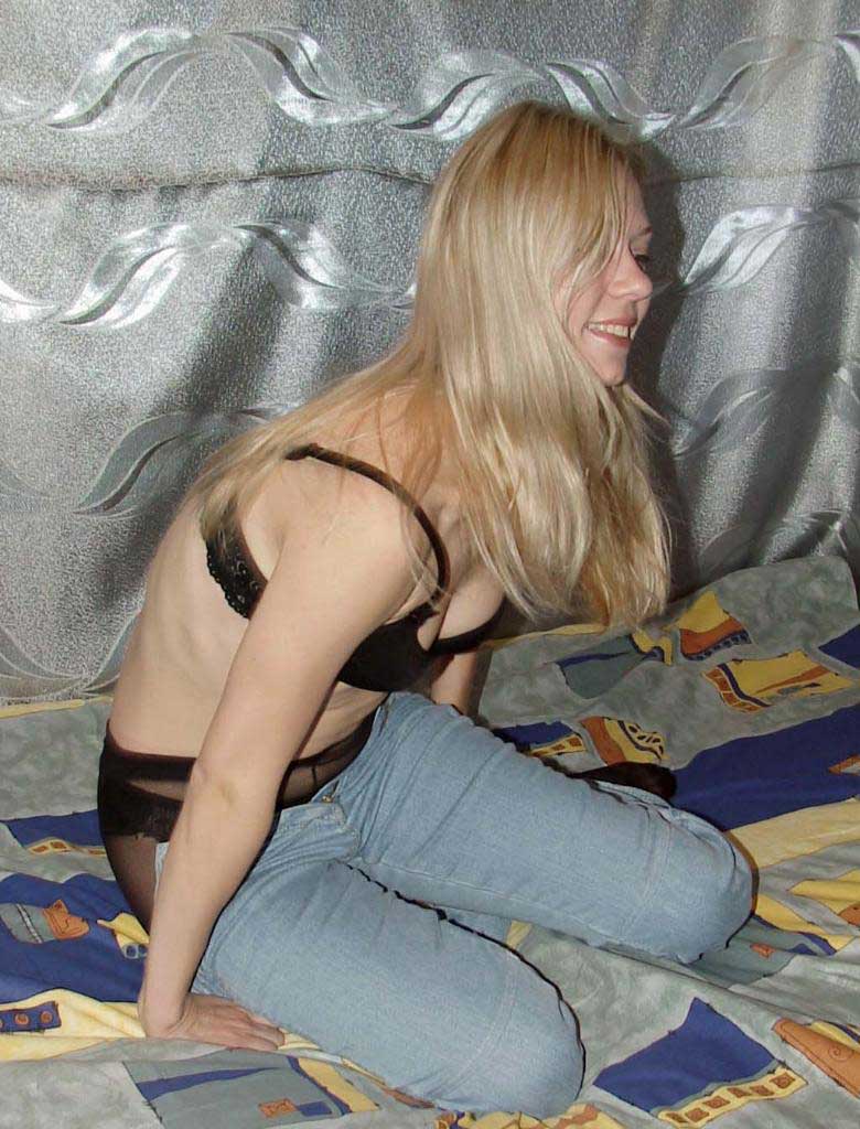 Hairy bush. Hot blonde teen shows her unsha - XXX Dessert - Picture 1