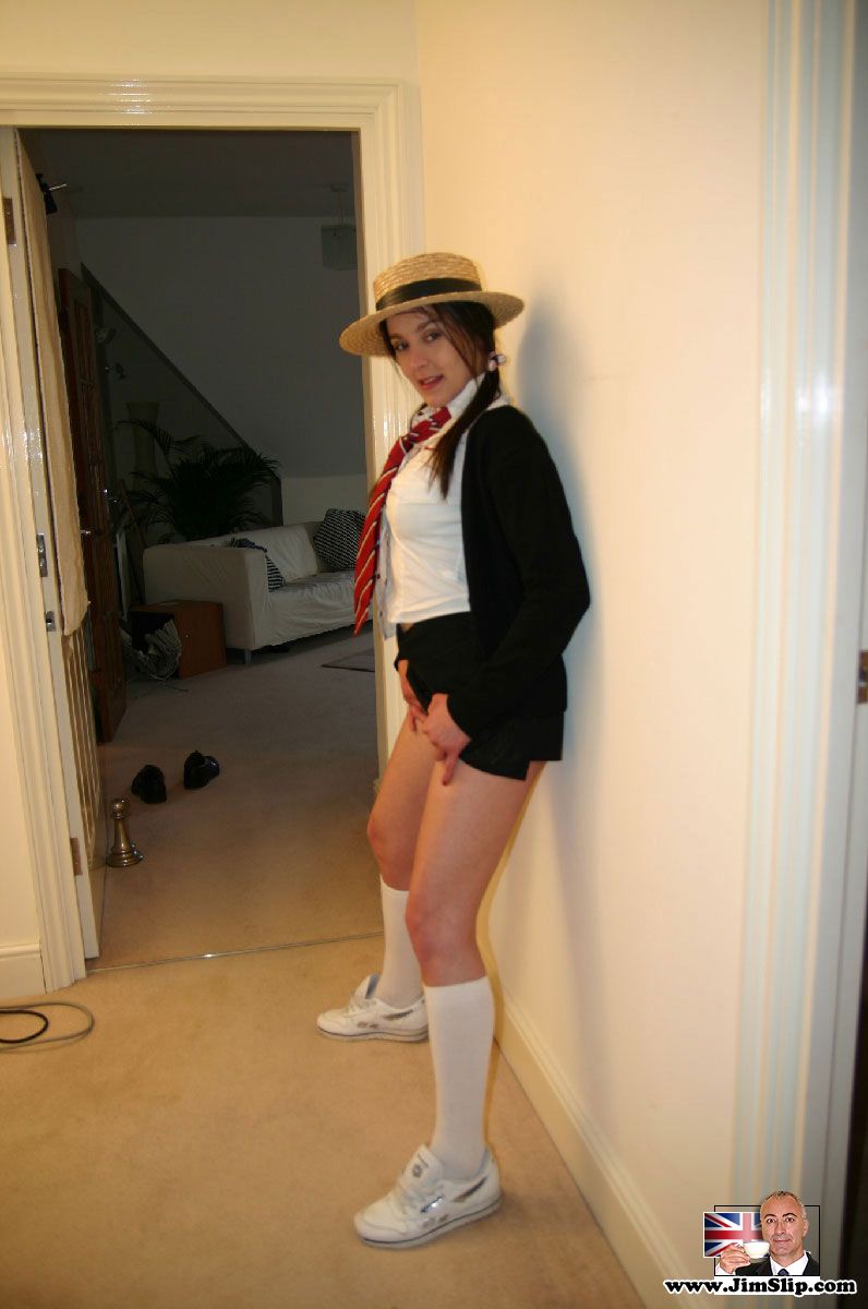Nylon porn. Dirty schoolgirl from London fu - XXX Dessert - Picture 7