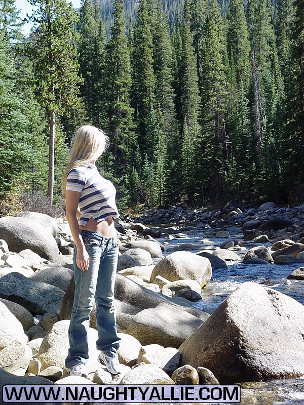 Hot mom sex. Exhibitionist Hiker Gets Naked - XXX Dessert - Picture 1