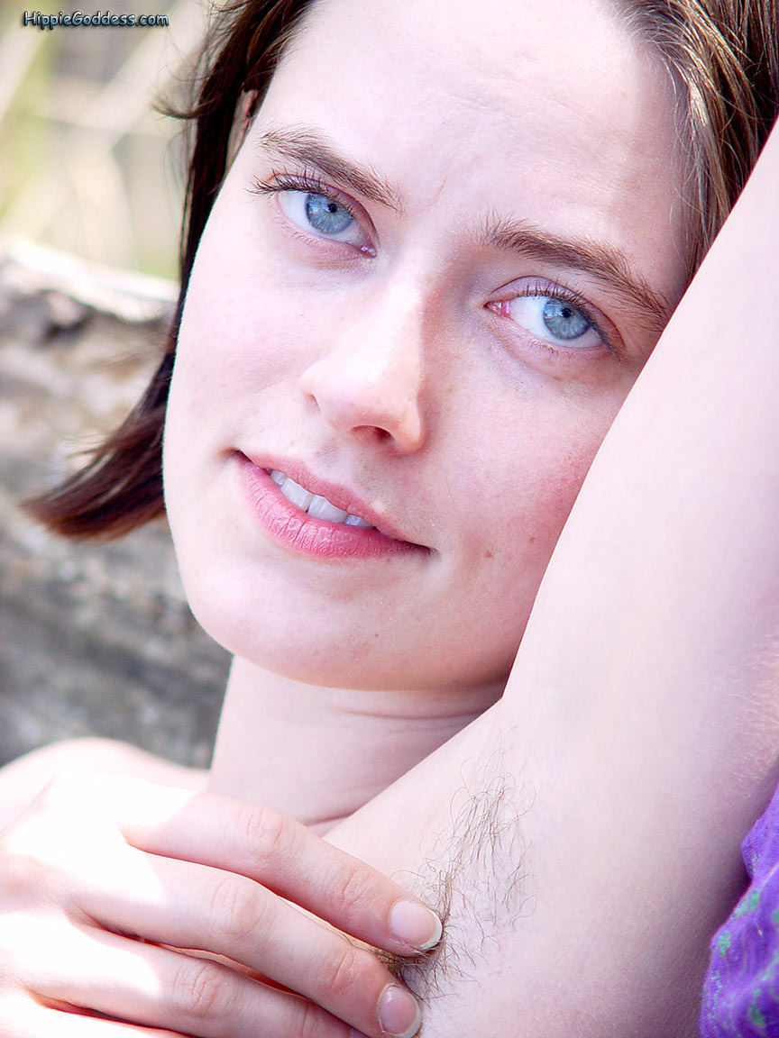 Hairypussy. Hairy hippie girl out playing n - XXX Dessert - Picture 22