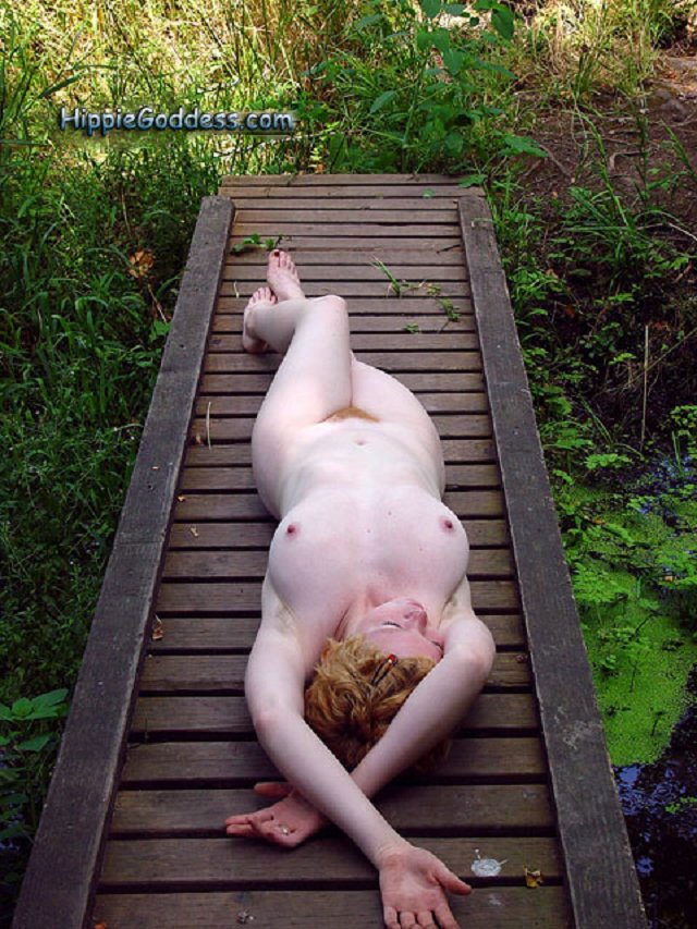 Girls sex. Naked Redhead Hippie girls show  - XXX Dessert - Picture 1