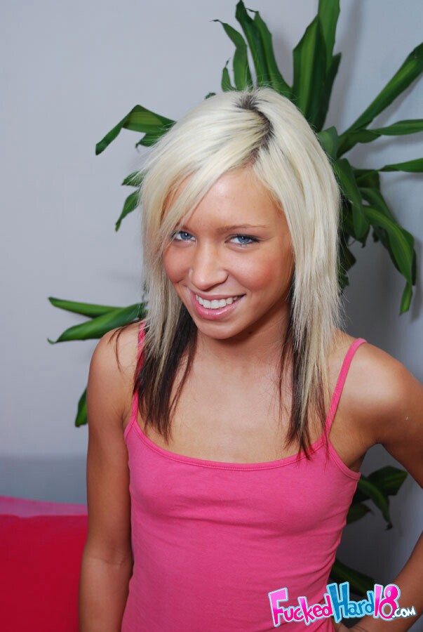 603px x 900px - 18 Year Old White Blonde - Hot XXX Pics, Free Sex Images and Best Porn  Photos on www.auroraporn.com