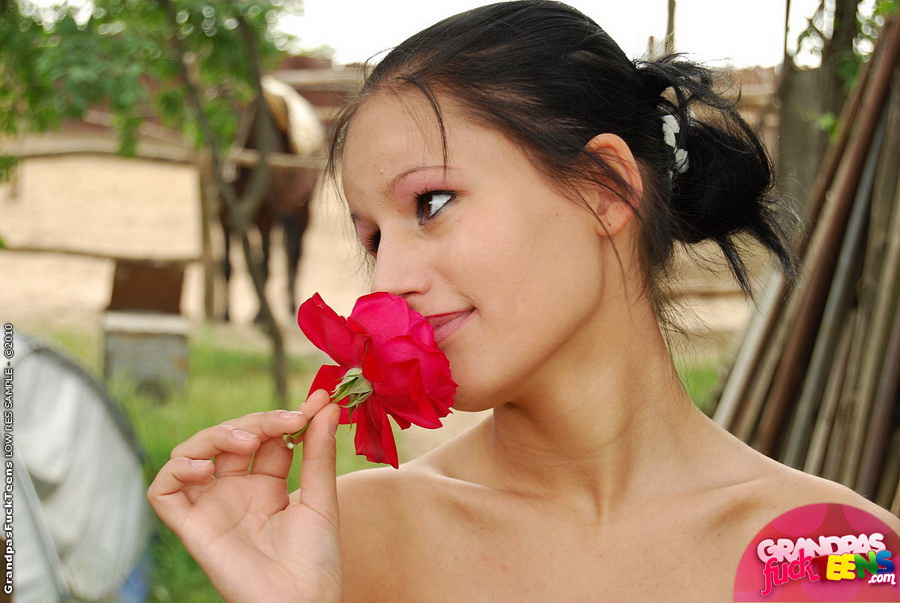 Young 18 teen girls. Cutie fucked in the co - XXX Dessert - Picture 2