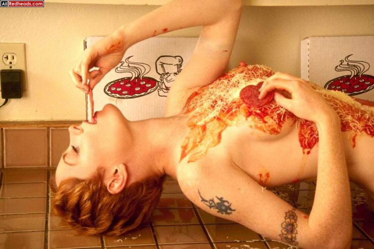 Hot redhead. Real Redhead covered in tomato - XXX Dessert - Picture 12