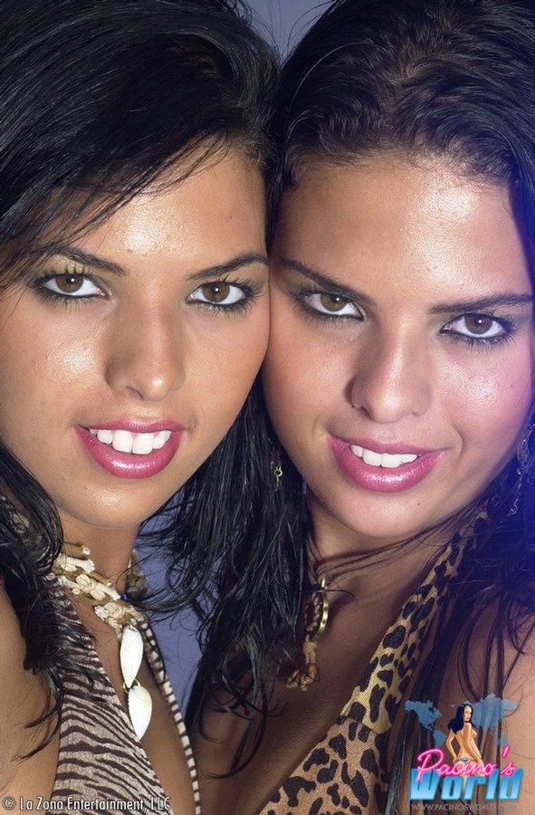 Young girls. These Twins bring out their Wi - XXX Dessert - Picture 9