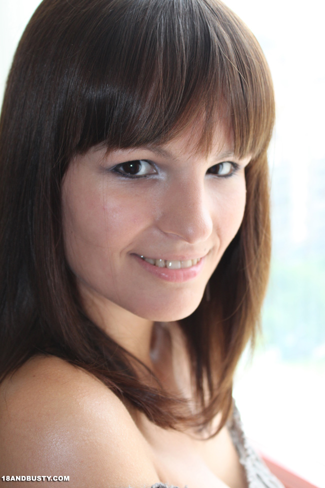 Absolute amazing stunning teen shows off he - XXX Dessert - Picture 5