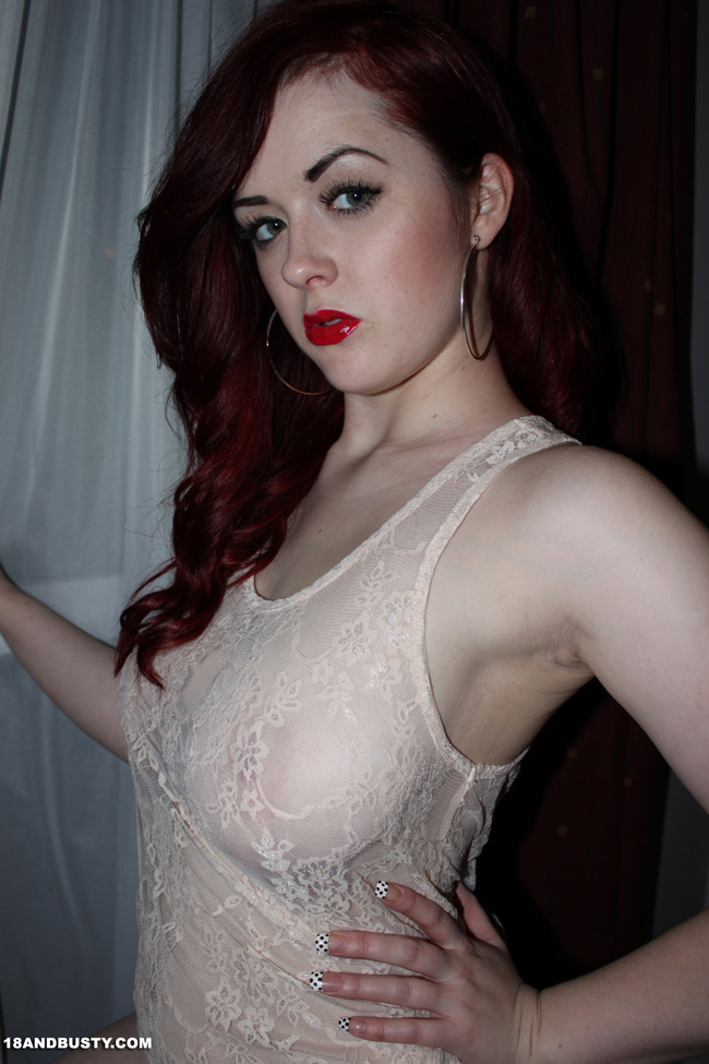 Beautiful astonishing pale-skin teen with g - XXX Dessert - Picture 3