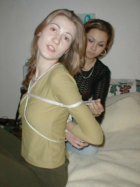 Leashed hogtied and willing - Unique Bondage - Pic 3