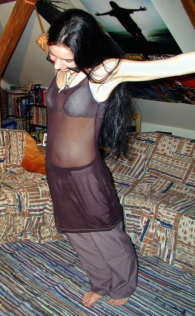 Powerfully spread and obediently submissive - Unique Bondage - Pic 2