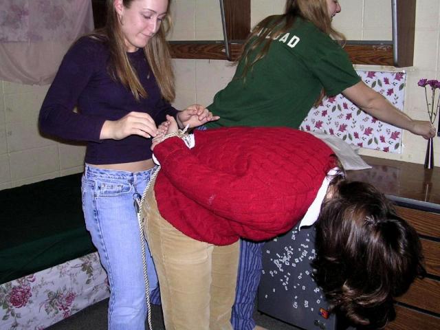 Submissive women share their pics - Unique Bondage - Pic 1