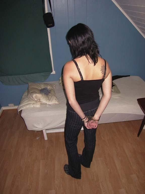 Amateur sex slaves tied up and showing off - Unique Bondage - Pic 4