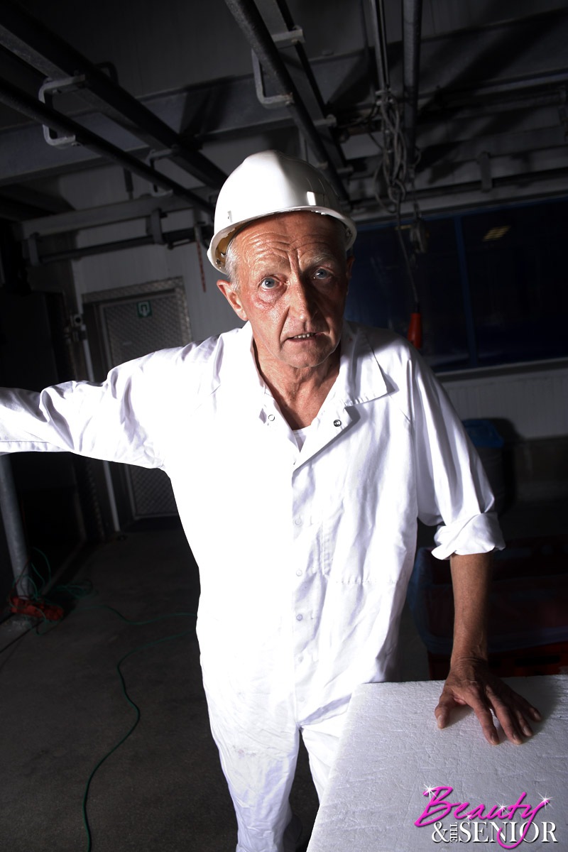 Horny senior banging a very hot teenage emp - XXX Dessert - Picture 1