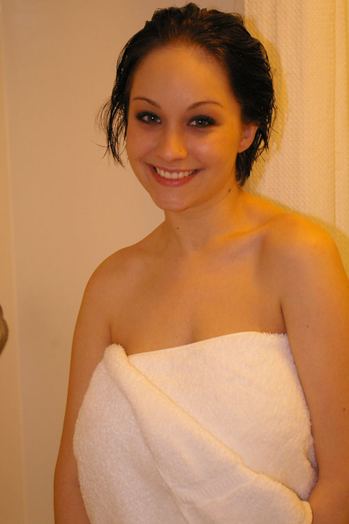 Lovely naturally busty teen taking a hot sh - XXX Dessert - Picture 10